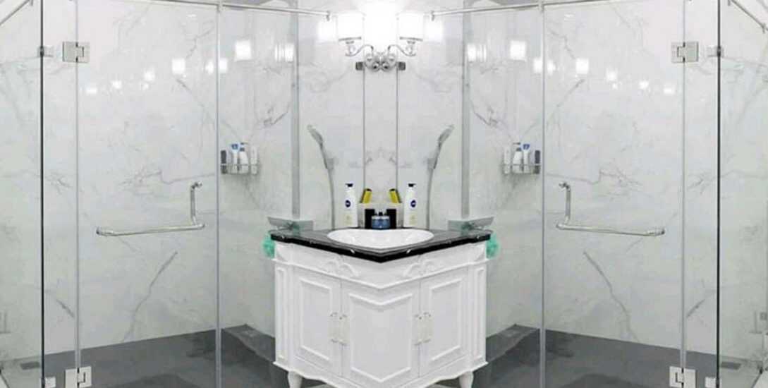 Jasa Pembuatan Shower Box Kaca Tempered Untuk Kamar Mandi Minimalis Modern